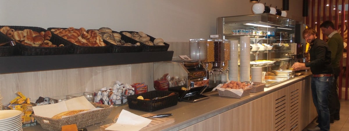 Ontbijten op hotel: ook als niet-hotelgast kan je vaak aanschuiven aan het ontbijtbuffet. 
