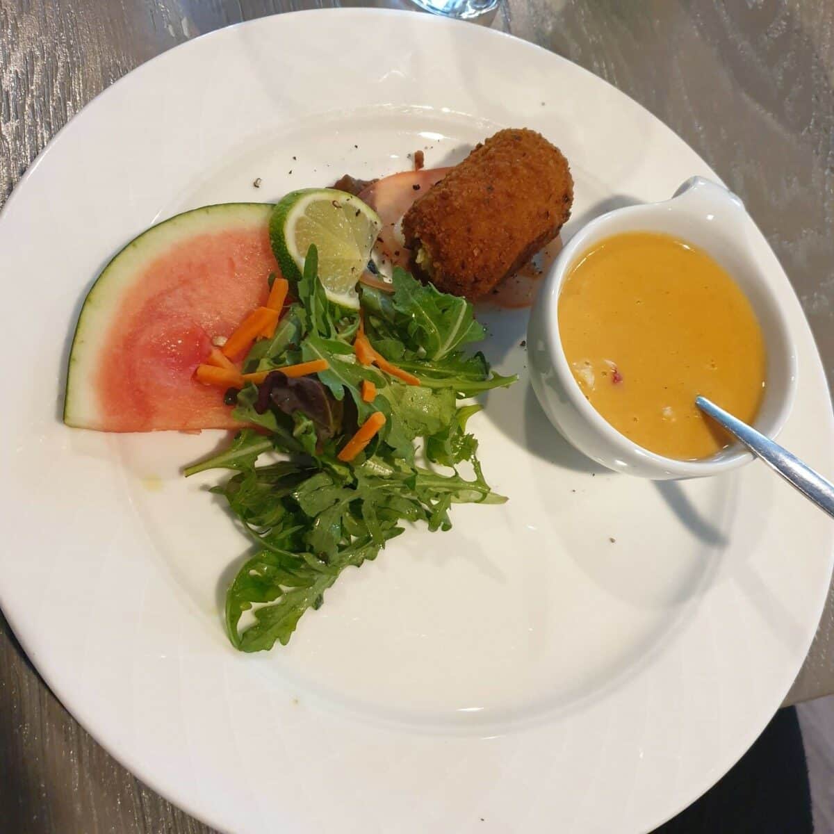 Lunch restaurant De Meeuw Bruinisse: kreeftensoepje + mosselkroket